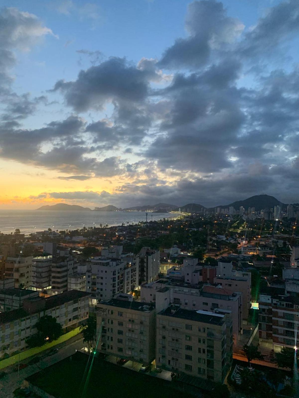 Vista Para Mar!!! Lazer Completo A Poucos Passos Da Praia Guarujá Eksteriør billede